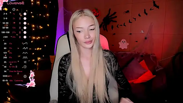 Snapshot of AnyaTaylor_ chatting on October 2025 06:01:01 AM AnyaTaylor online show from October 2025 06:01:01 AM