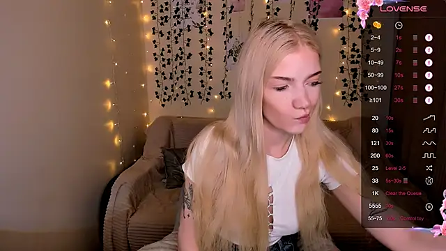 Snapshot of AnyaTaylor_ chatting on October 2025 02:26:02 AM AnyaTaylor online show from October 2025 02:26:02 AM