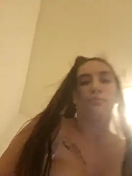 Michou02xXx online show from December 2025 10:43:02 PM