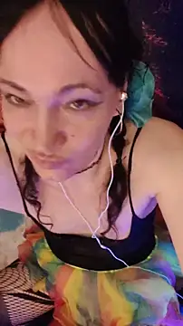 Snapshot of Tselka chatting on November 2025 10:25:02 PM Tselka online show from November 2025 10:25:02 PM