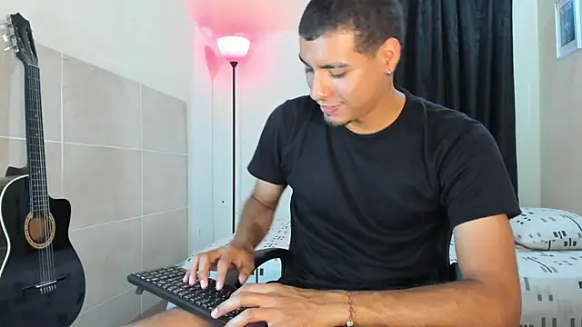 Snapshot of TeamPorn_19 chatting on October 2025 07:12:01 PM TeamPorn 19 online show from October 2025 07:12:01 PM