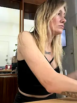 caritadeangellll online show from October 2025 09:03:01 PM