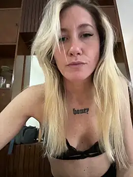 caritadeangellll online show from September 2025 06:41:01 PM