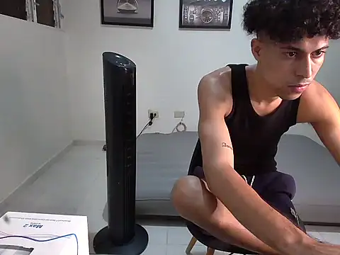 Dollarhot30 online show from November 2025 12:15:02 AM