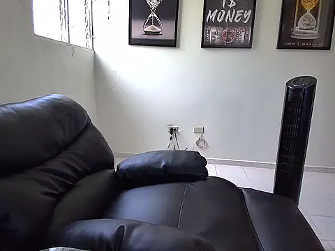 Dollarhot30 online show from March 2026 02:30:01 PM