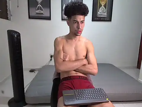 Dollarhot30 online show from November 2025 06:13:01 AM