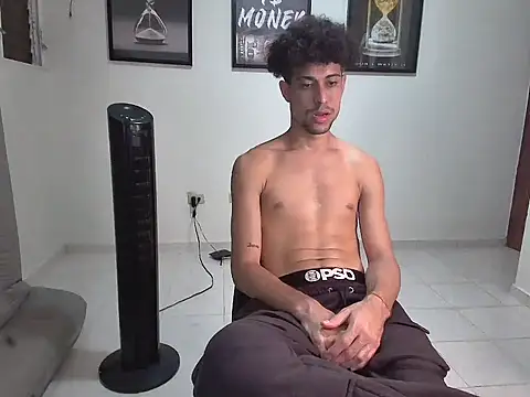 Dollarhot30 online show from February 2026 07:39:01 AM