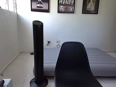 Dollarhot30 online show from September 2025 01:39:01 PM
