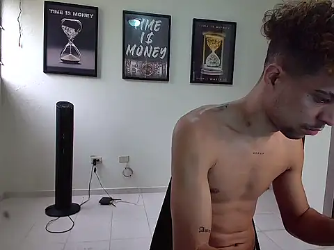 Dollarhot30 online show from February 2026 12:27:01 PM