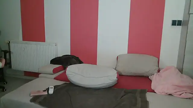 Snapshot of SexyMina5555 chatting on February 2026 03:27:01 AM SexyMina5555 online show from February 2026 03:27:01 AM