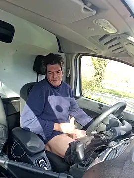 twitshe online show from March 2026 09:05:02 AM