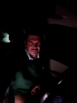 twitshe online show from November 2025 09:13:02 PM