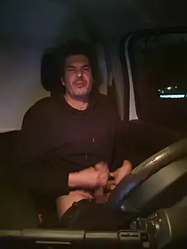 twitshe online show from March 2026 06:44:02 PM