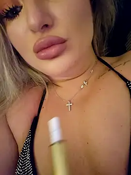 Blondie Sasha online show from December 2025 08:32:02 PM