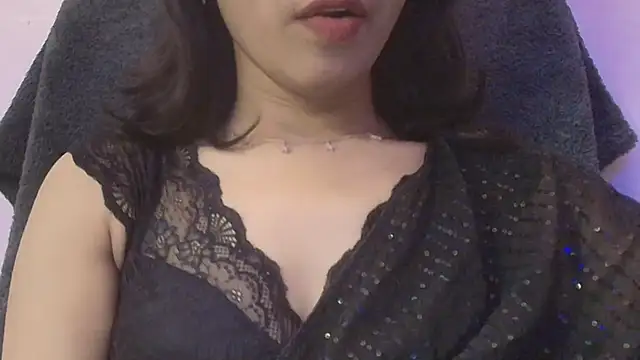 Snapshot of SWEET-18-TEEN chatting on October 2025 06:09:02 PM SWEET-18-TEEN online show from October 2025 06:09:02 PM