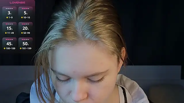 JulietteRain online show from December 2025 06:32:01 PM