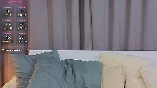 Snapshot of JulietteRain chatting on November 2025 05:12:01 PM JulietteRain online show from November 2025 05:12:01 PM