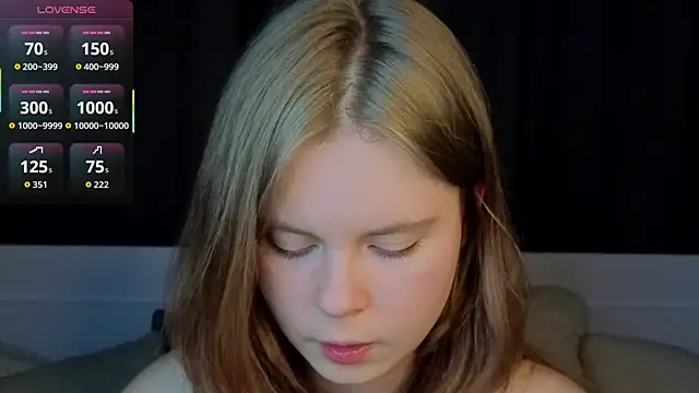 Snapshot of JulietteRain chatting on December 2025 08:04:02 PM JulietteRain online show from December 2025 08:04:02 PM