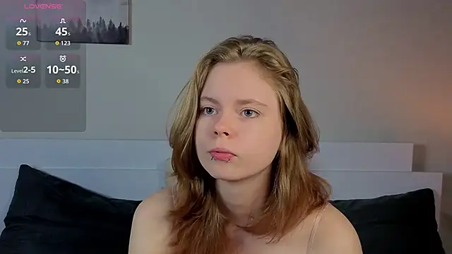 JulietteRain online show from June 2026 09:25:02 PM