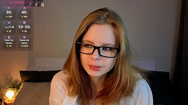 JulietteRain online show from April 2026 07:42:01 PM