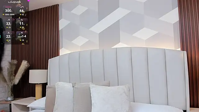 Snapshot of Mommy_Naughty chatting on November 2025 11:02:02 AM Mommy Naughty online show from November 2025 11:02:02 AM