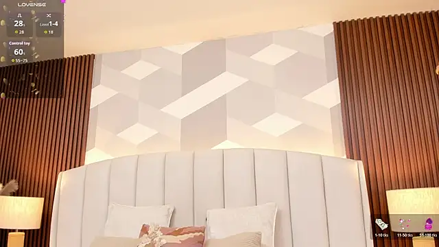 Snapshot of Mommy_Naughty chatting on November 2025 11:25:02 AM Mommy Naughty online show from November 2025 11:25:02 AM