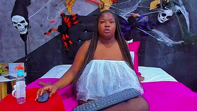 Maiam  Rossi online show from November 2025 12:31:02 PM