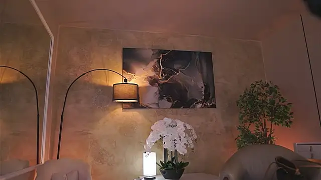 EllieRedd online show from November 2025 05:18:01 AM