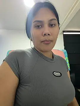 burbuja02 online show from April 2026 08:25:02 PM