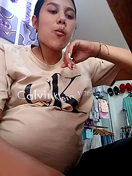 burbuja02 online show from January 2026 07:39:01 PM