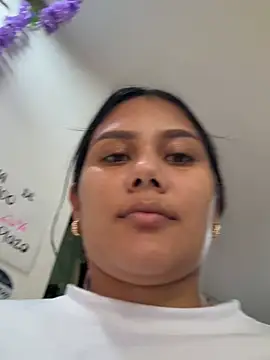 burbuja02 online show from April 2026 03:02:01 PM