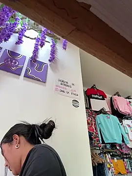 burbuja02 online show from April 2026 02:56:01 PM