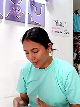 Snapshot of burbuja02 chatting on October 2025 02:07:01 PM burbuja02 online show from October 2025 02:07:01 PM
