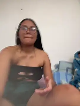 burbuja02 online show from March 2026 04:25:01 PM