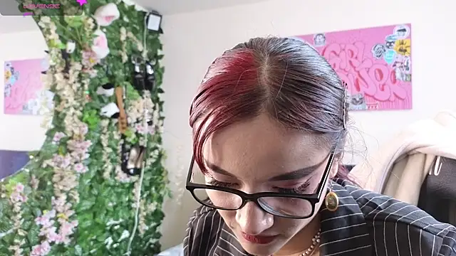 MiaVelvetDoll online show from February 2026 02:39:01 PM