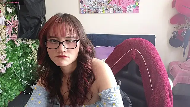 Snapshot of MiaVelvetDoll chatting on April 2026 01:50:01 PM MiaVelvetDoll online show from April 2026 01:50:01 PM