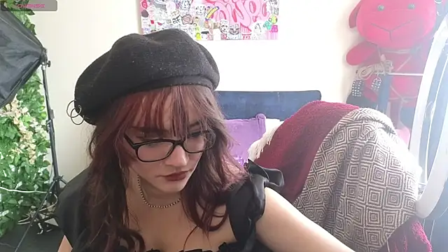 Snapshot of MiaVelvetDoll chatting on April 2026 02:24:01 PM MiaVelvetDoll online show from April 2026 02:24:01 PM