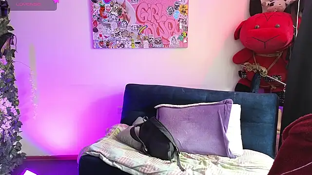 MiaVelvetDoll online show from April 2026 01:59:01 PM