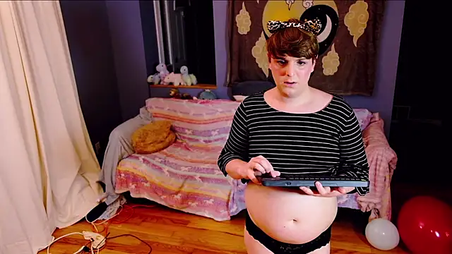 Snapshot of Maddy_cat_91 chatting on September 2025 11:51:01 PM Maddy cat 91 online show from September 2025 11:51:01 PM