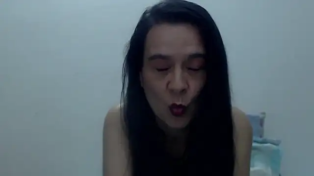 Snapshot of Aileendarkhot chatting on November 2025 03:54:02 AM Aileendarkhot online show from November 2025 03:54:02 AM