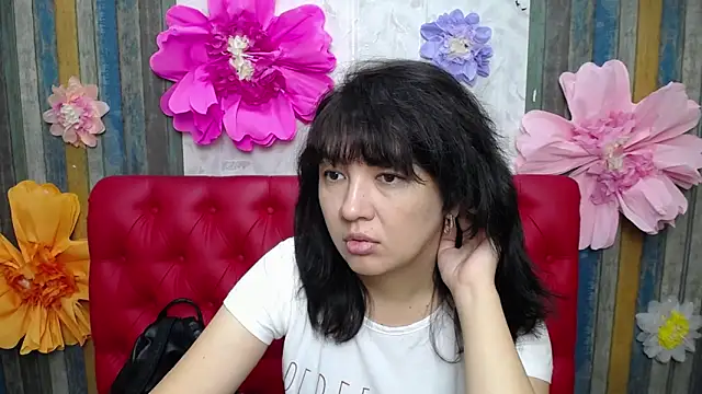 Snapshot of SelenaFly chatting on September 2025 05:20:01 AM SelenaFly online show from September 2025 05:20:01 AM