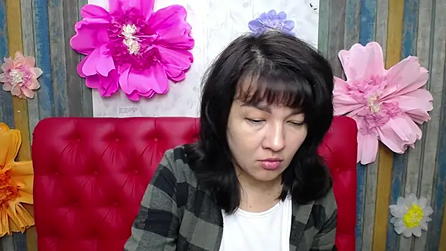 Snapshot of SelenaFly chatting on September 2025 05:03:02 AM SelenaFly online show from September 2025 05:03:02 AM