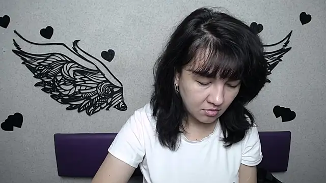 Snapshot of SelenaFly chatting on September 2025 05:30:01 AM SelenaFly online show from September 2025 05:30:01 AM