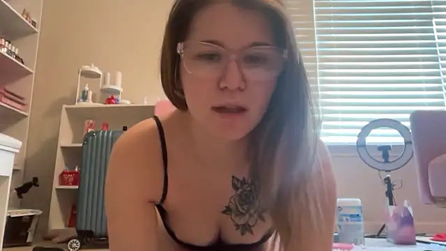 Riley ray69 online show from February 2026 02:33:01 PM