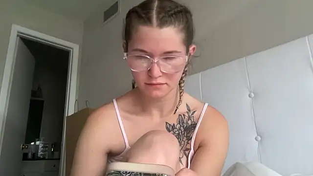 Riley ray69 online show from March 2026 01:21:01 PM