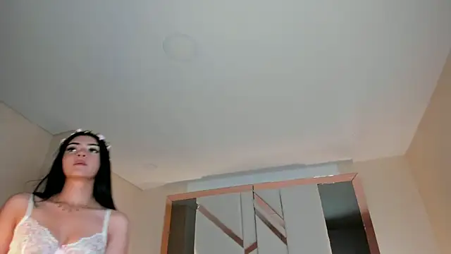 EmmaStonns online show from November 2025 02:11:01 PM