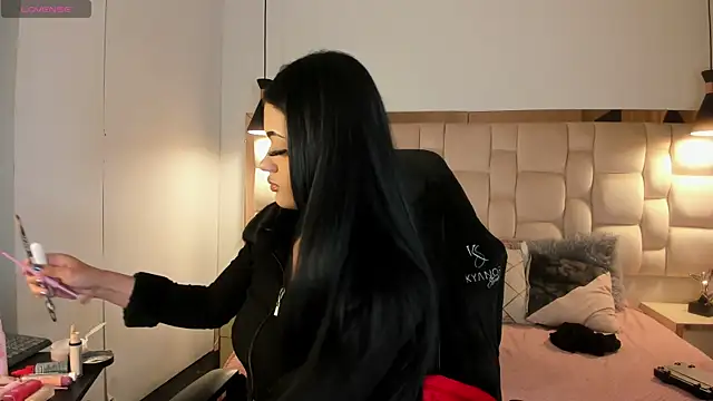 EmmaStonns online show from April 2026 12:50:02 PM