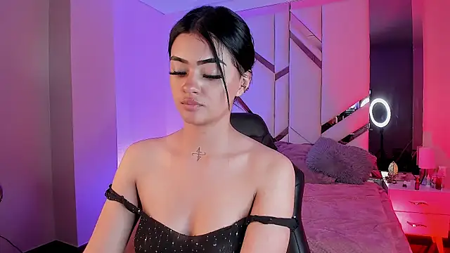 EmmaStonns online show from November 2025 12:32:02 AM