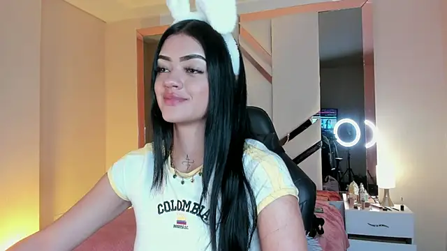 EmmaStonns online show from November 2025 01:59:02 PM