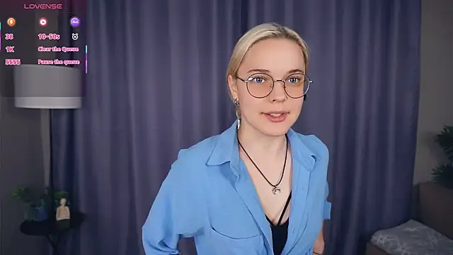 Snapshot of EdaKirkIin chatting on December 2025 06:12:02 AM EdaKirkIin online show from December 2025 06:12:02 AM